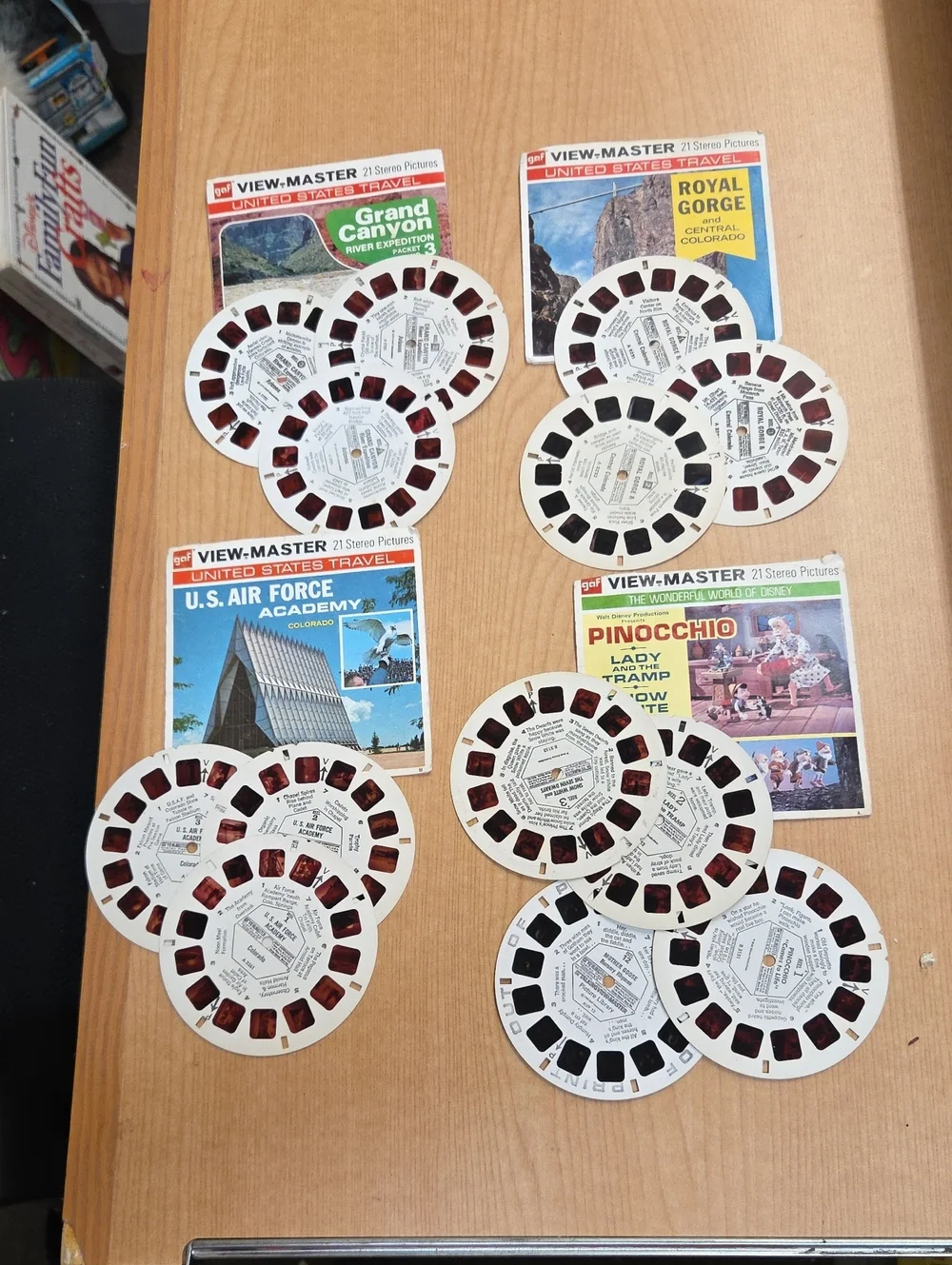 Lot Of‎ 7 Viewmaster and 19 reels